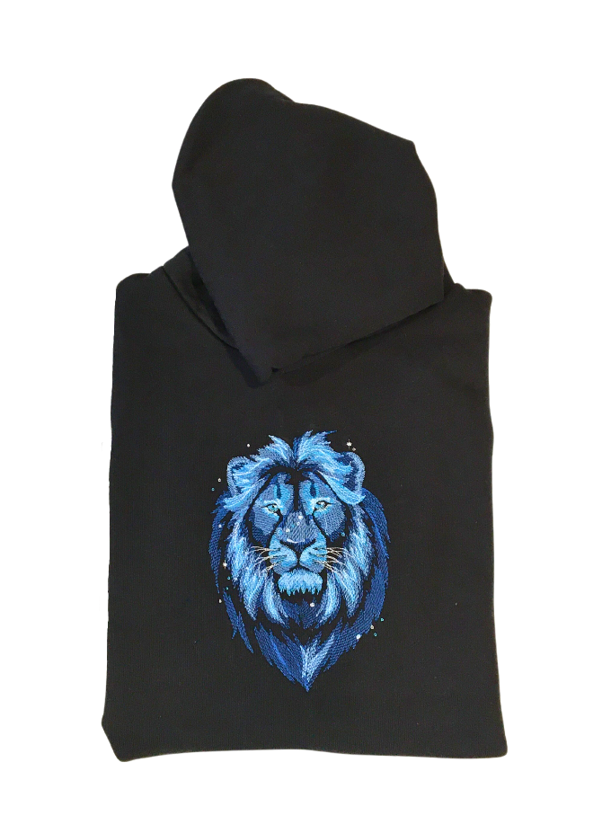 men majestic lion black hoodie front closeup